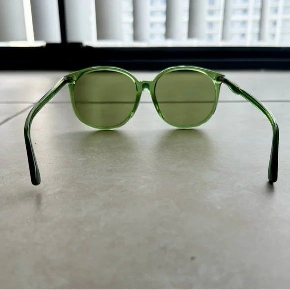 Gucci - Green Round Asian Fit Women’s Sunglasses - Picture 9 of 9